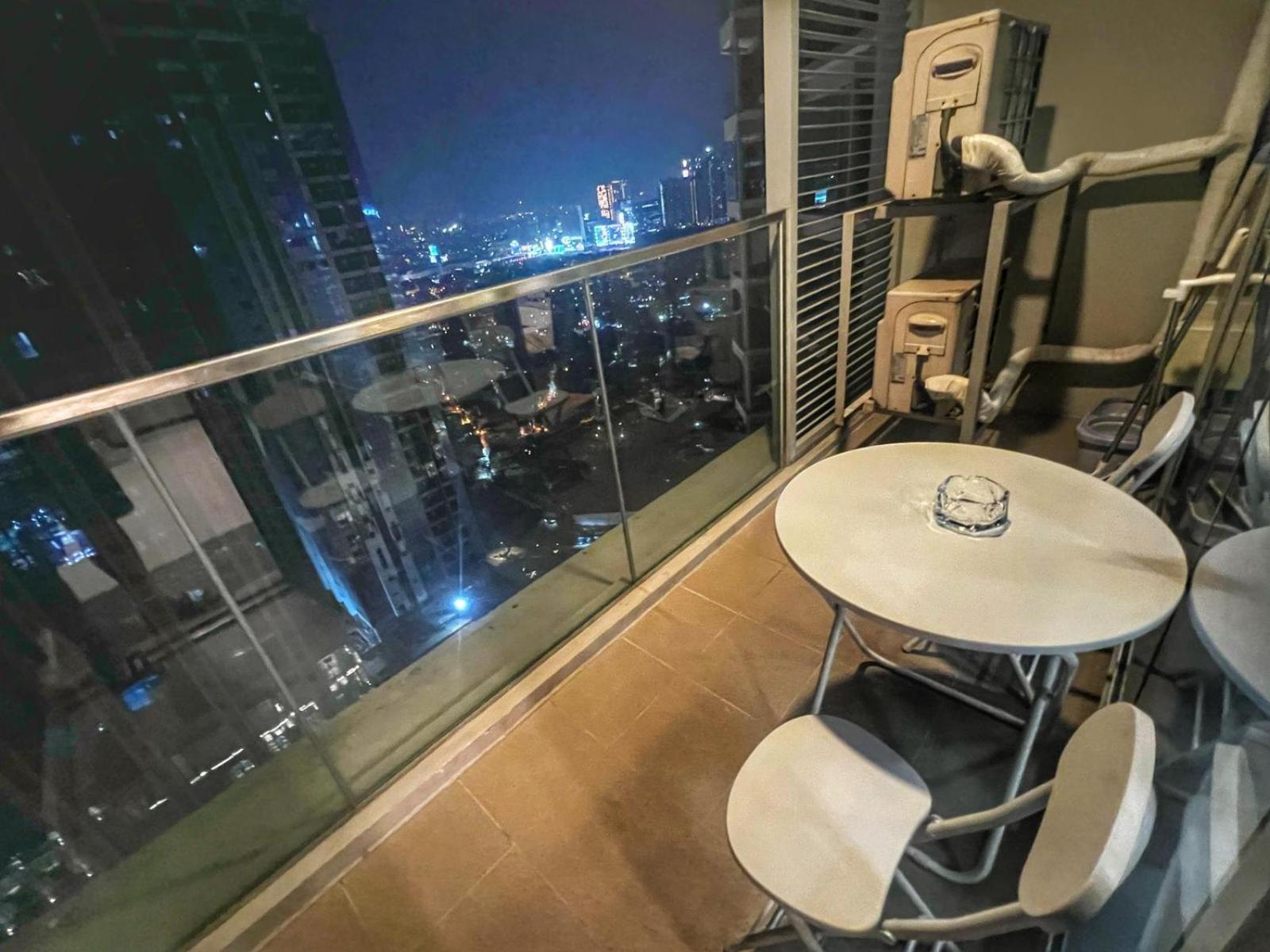Aparthotel Eg Private House -Bgc Uptown Taguig Exterior foto