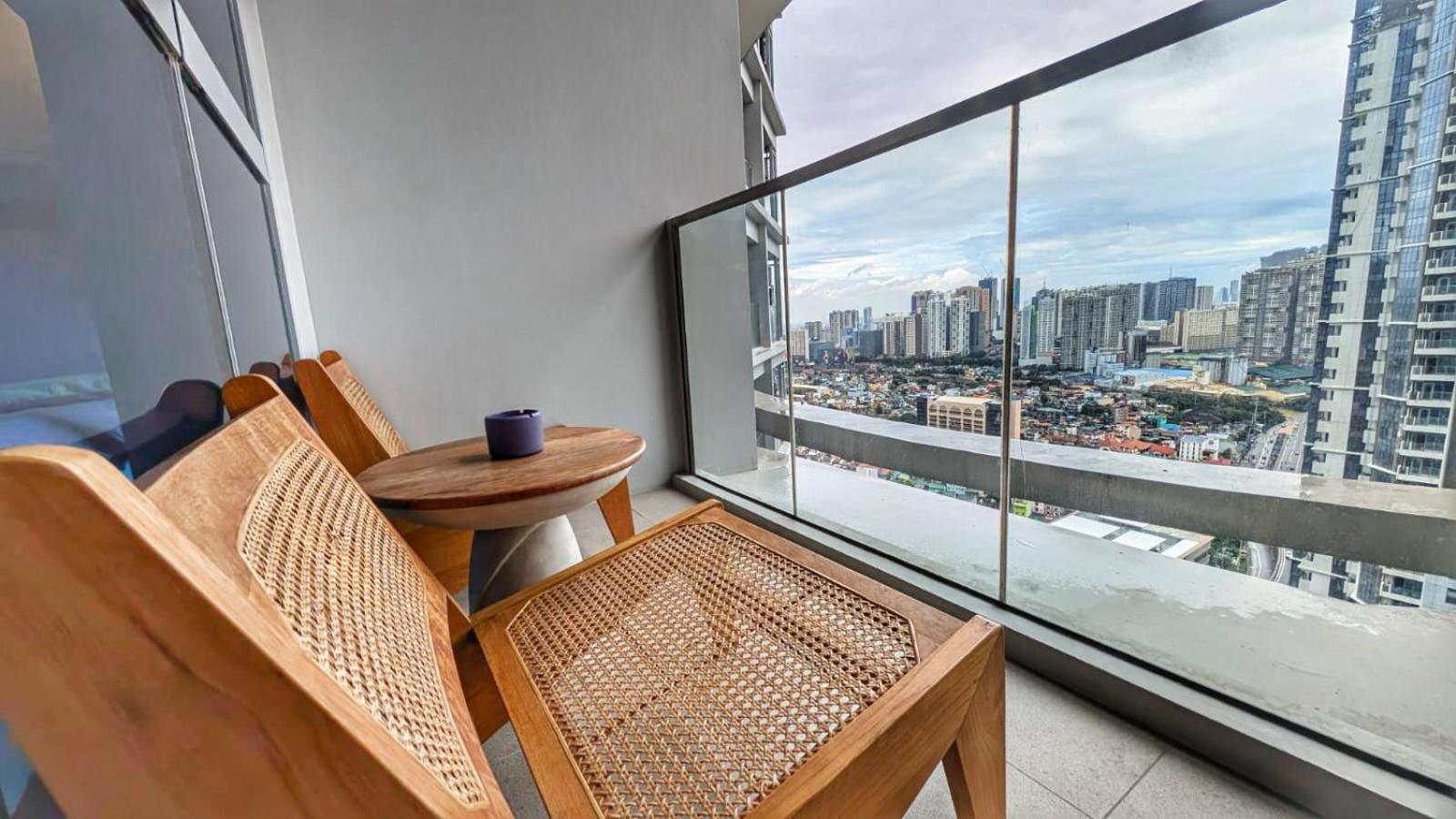 Aparthotel Eg Private House -Bgc Uptown Taguig Exterior foto