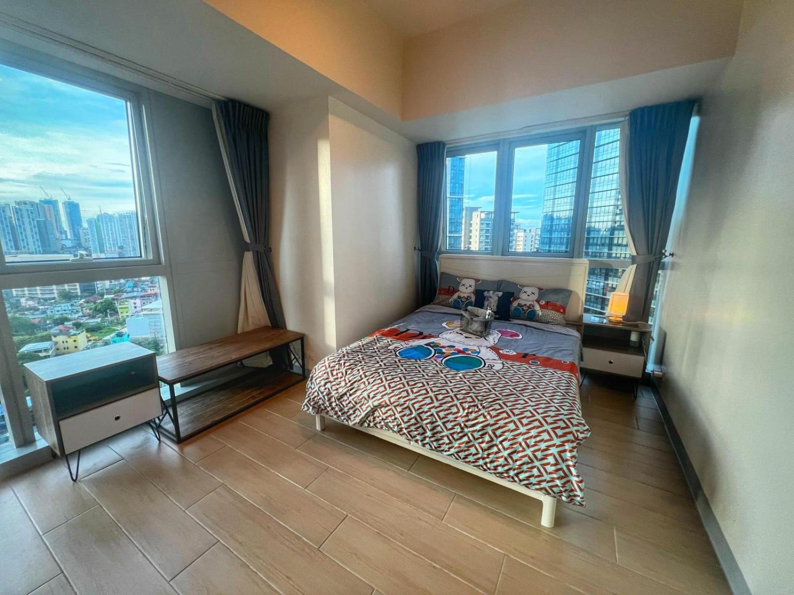 Aparthotel Eg Private House -Bgc Uptown Taguig Exterior foto